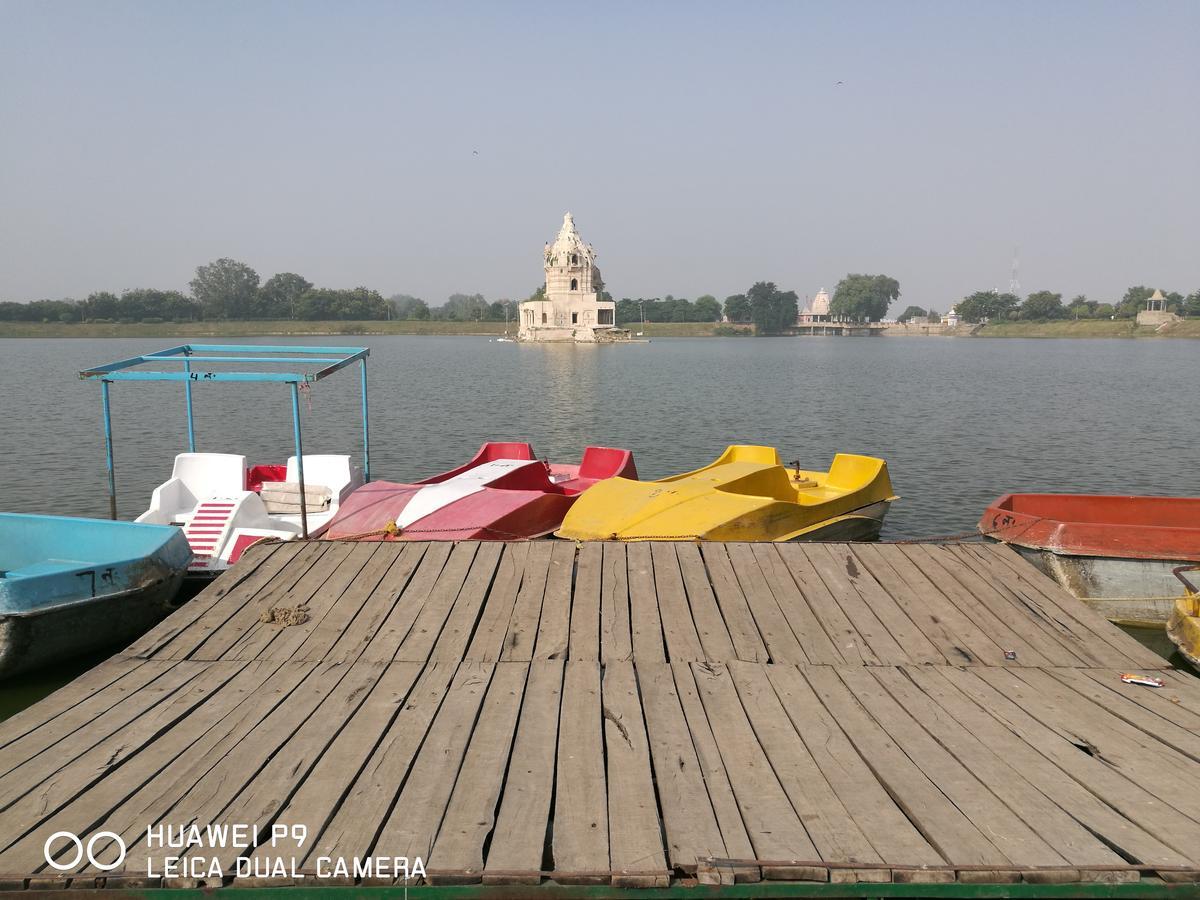 Celebration Hotel And Resort Rewa Exterior foto